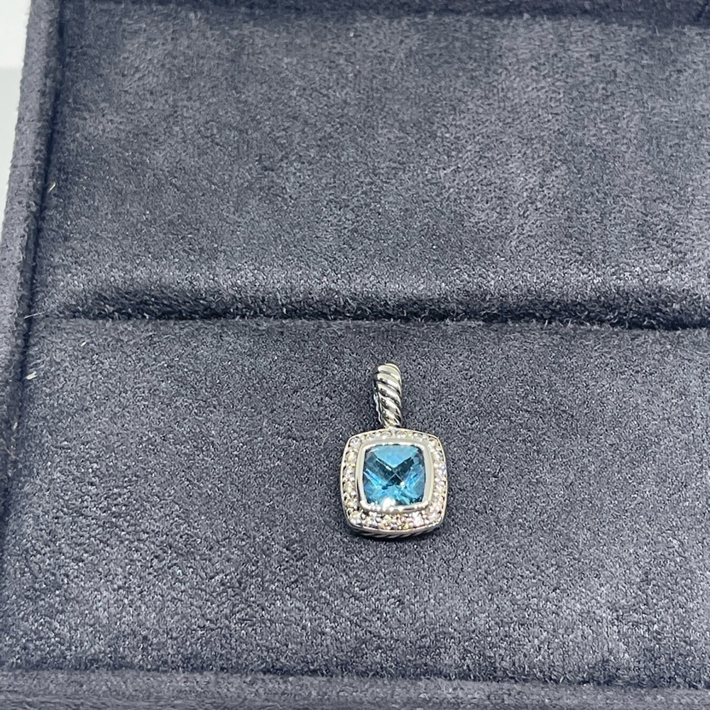 David Yurman Petite Albion Pendant with Blue Topaz and Diamonds - Picture 8 of 10